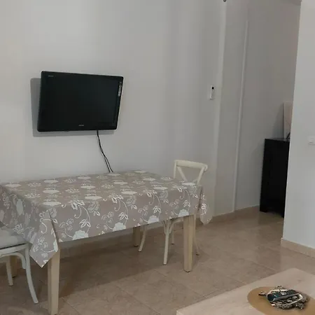 Castella Aquae Estudio Apartament *