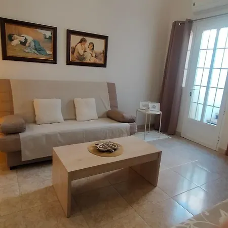 Castella Aquae Estudio Apartament